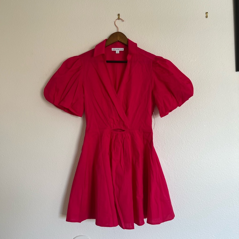 Pink dress with sleeves. 💖💖